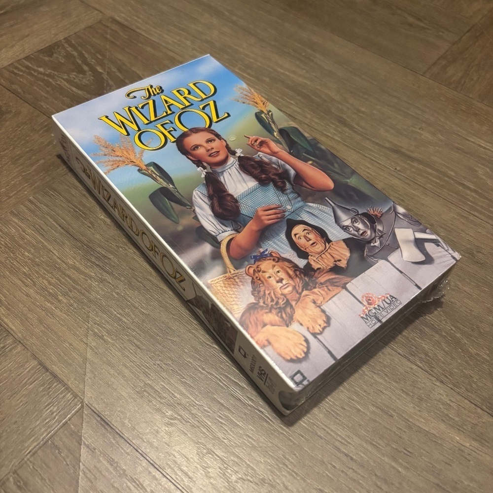 NWT Wizard of Oz VHS Movie